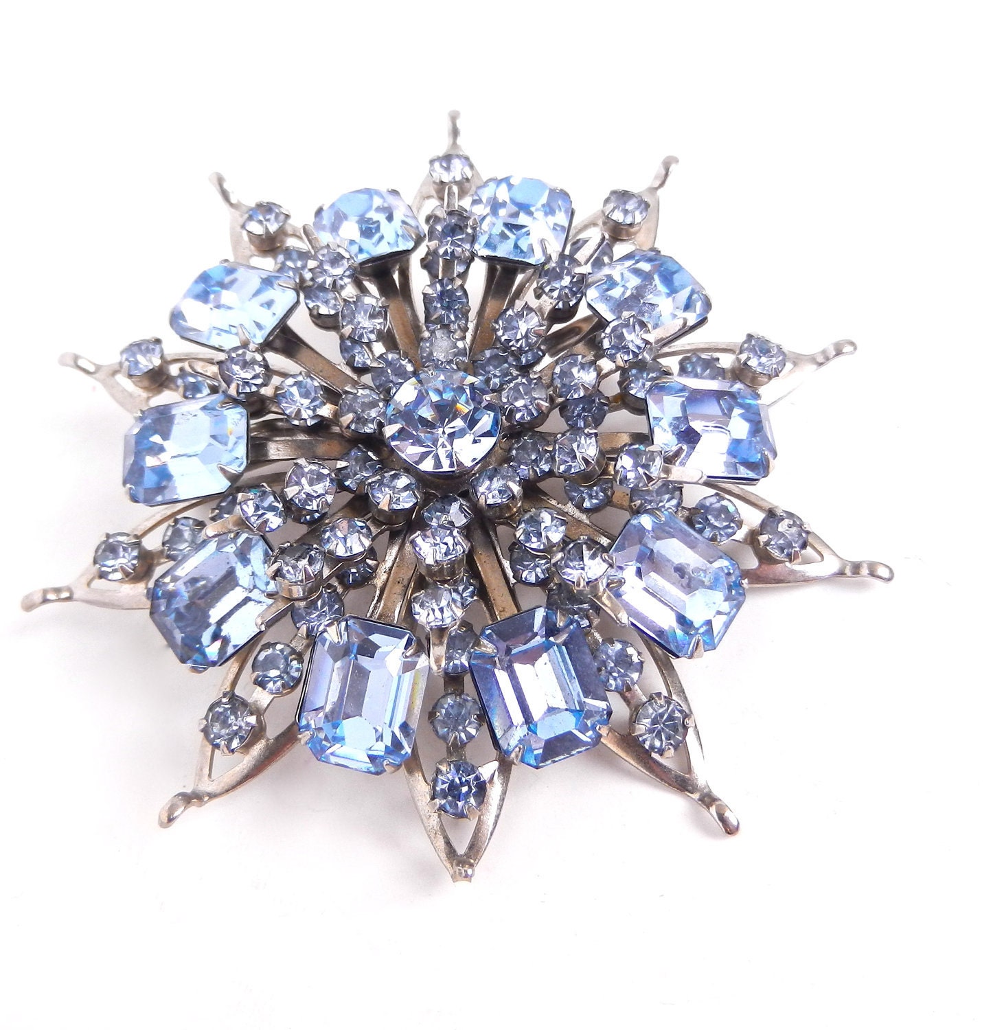 Vintage Blue Rhinestone Brooch - Large Silver Tone Starburst Jewelry Pin / Baby Blues