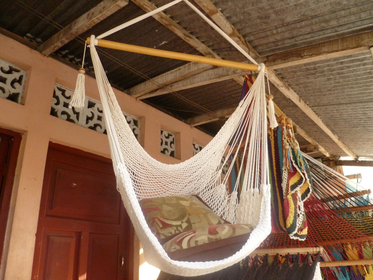 Beige Sitting Hammock, Hanging Chair Natural Cotton and Wood