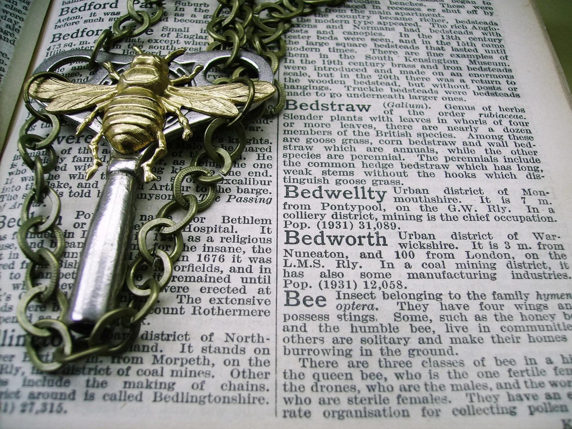 Steampunk Bee Vintage Clock Key Necklace - TIME to JUST BEE - Mixed metal brass bee Etsy uk statement jewellery