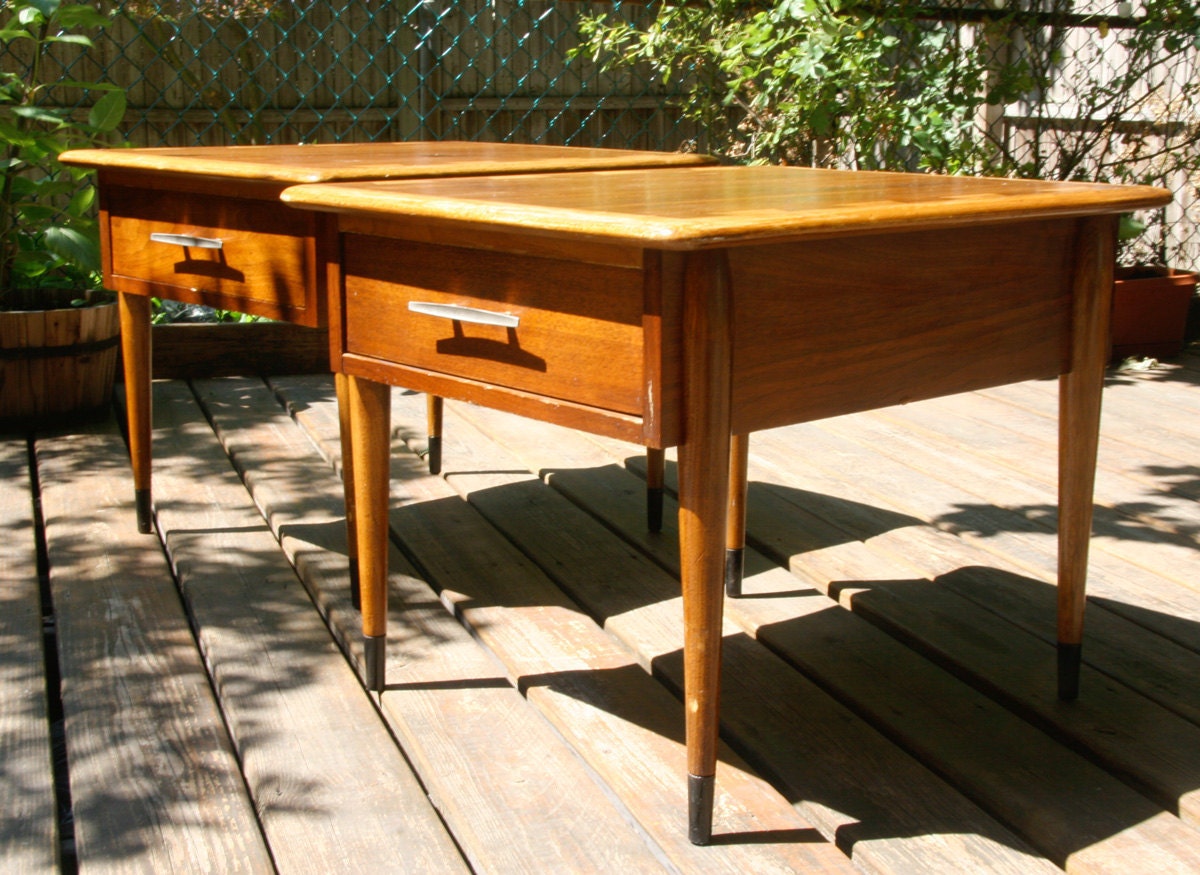 Pair of Lane  Mid Century Modern End Tables from Altavista