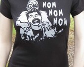 Zombie Shirt - Nom Nom Nom Zombie Eating Brains T-Shirt