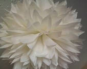 Party decorations.. Wedding..Bridal shower..Set of 10 poms.. pick your color