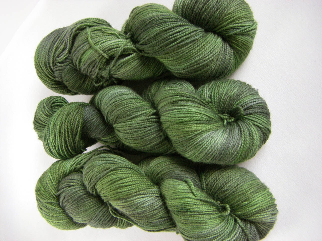 SALE - Superwash Merino Fingering - Oenone Sock - Sage Leaves
