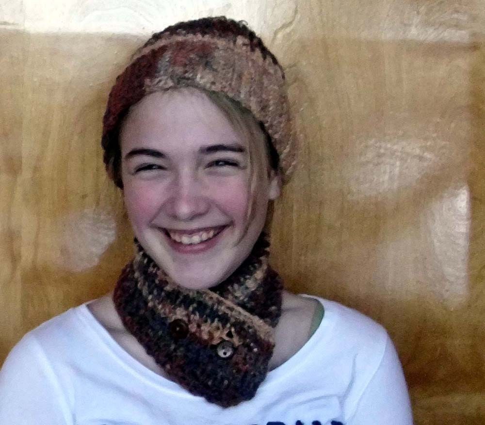 crochet hat pattern with ponytail matching neckwarmer pattern