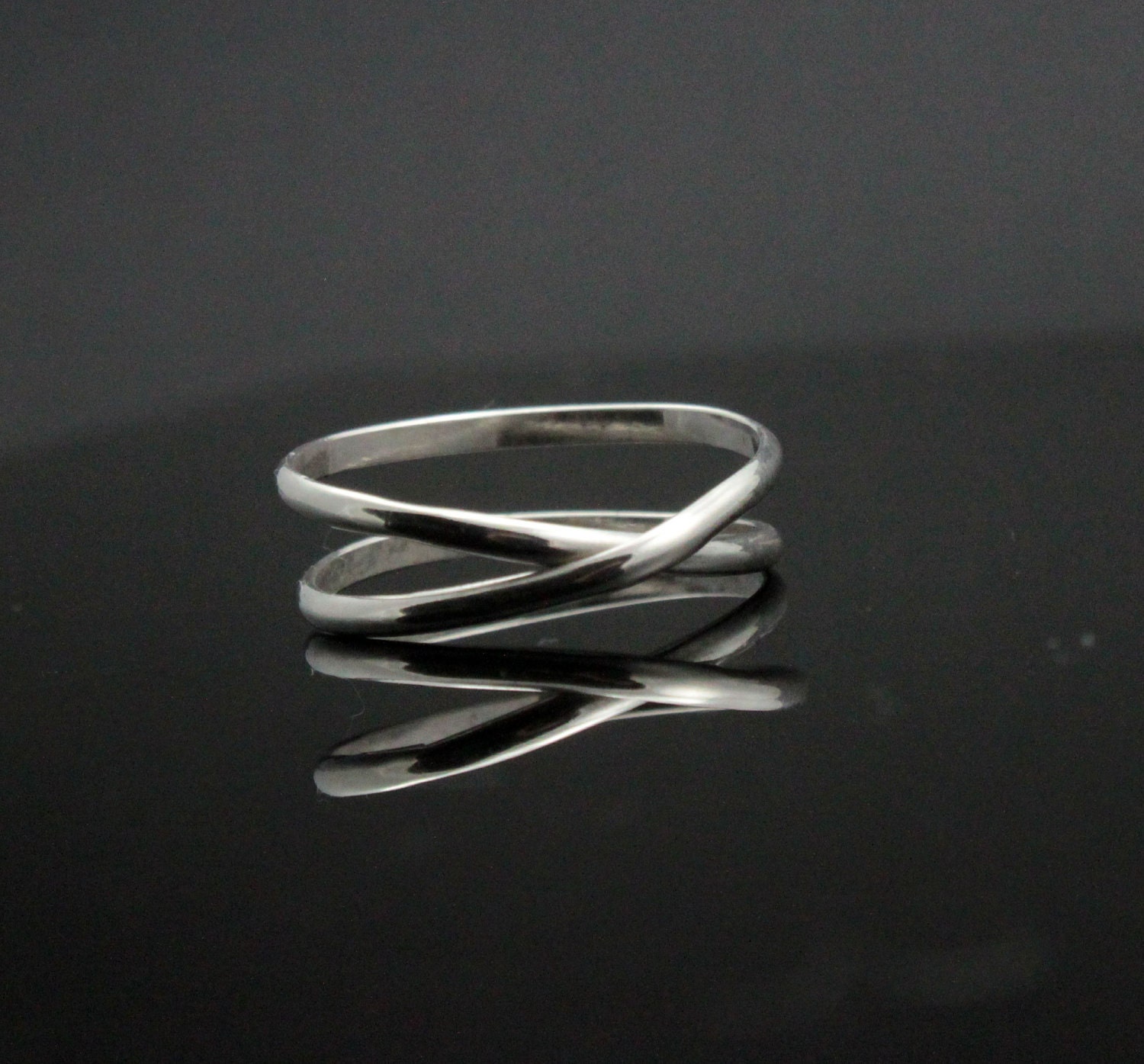 Infinity ring. Sterling Silver ring. Eternity knot, alternative wedding band  Intertwined Promise ring, forever love best friend sister