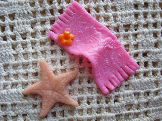 12 Starfish and 12 Beach Towel Fondant Cupcake Toppers (EDIBLE) Il_170x135