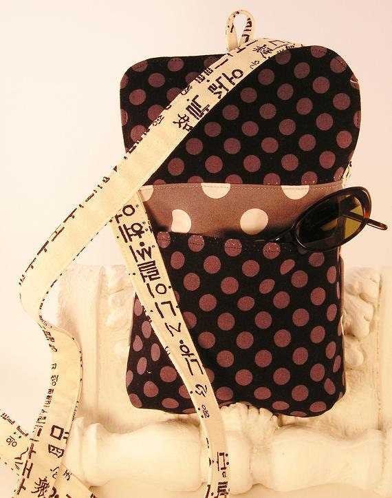 Messenger Bag  - Hongul Love Letters in Dynastic Mongolia
