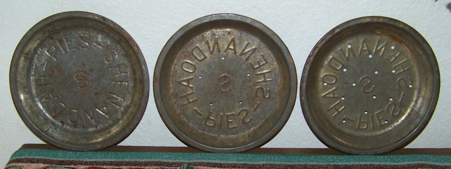 Farmhouse Pies Vintage Shenandoah Pies Tin Pie Plates Trio