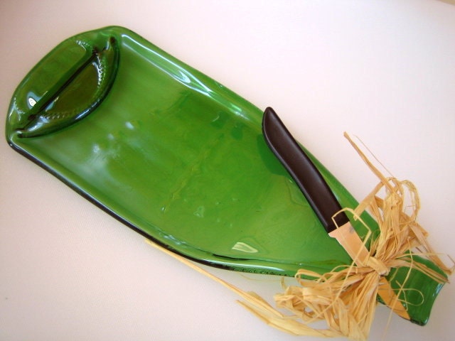 CIJ Sale - Recycled Green SLUMPED WINE Bottle Cheese Tray, Slumped Plate, Spoon Rest with Cheese Knife