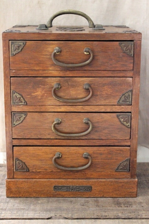v i n t a g e four drawer jewelry box-made in japan