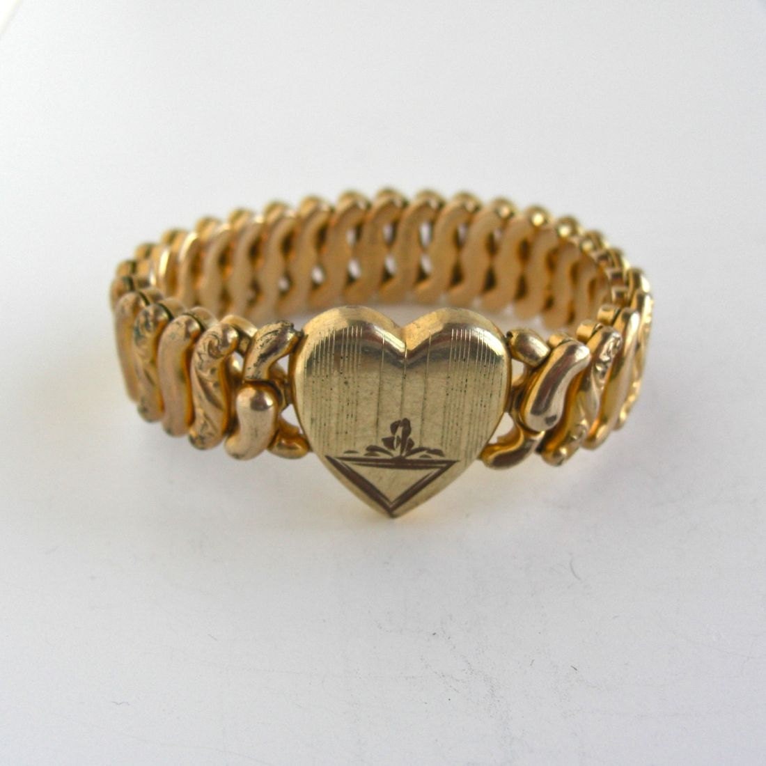 Vintage AMERICAN QUEEN Sweetheart Bracelet Gold Pitman & by lucra