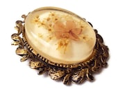 Vintage Flower Brooch & Pendant, Pressed Flower Brooch, Costume Jewelry Brooch, Metal and Resin Pin with Real Flowers, Convertible Jewelry