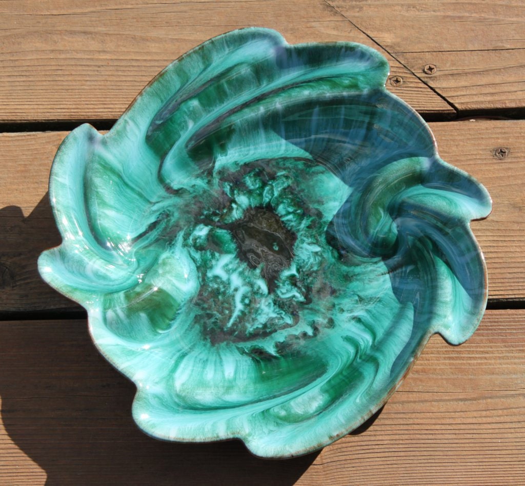 Unique shape dish for serving or display Made in Canada