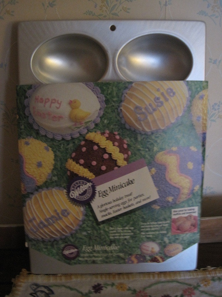 Wilton Easter Egg Cake Pan by pamsantiques on Etsy
