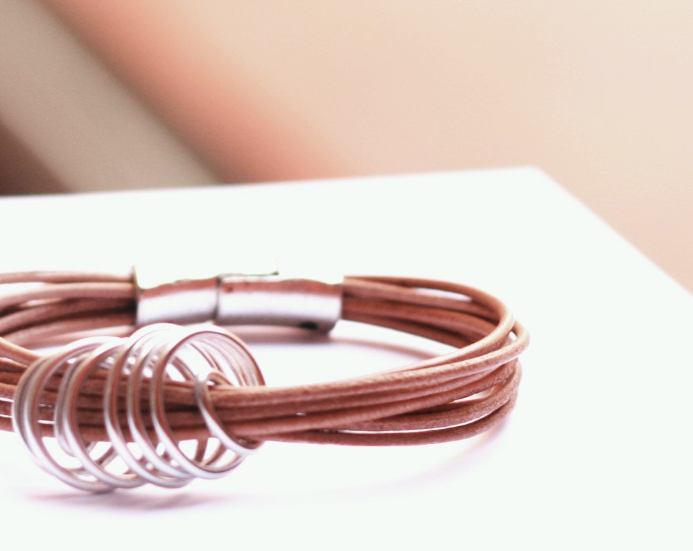 Circle wire wrapped&leather strands bracelet