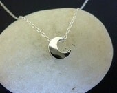 silver mini crescent moon necklace-silver mini moon necklace-tiny silver moon charm necklace-silver crescent moon charm necklace