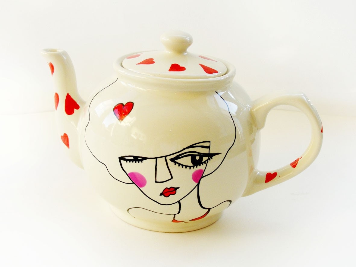 SUZANNE- handpainted vintage teapot