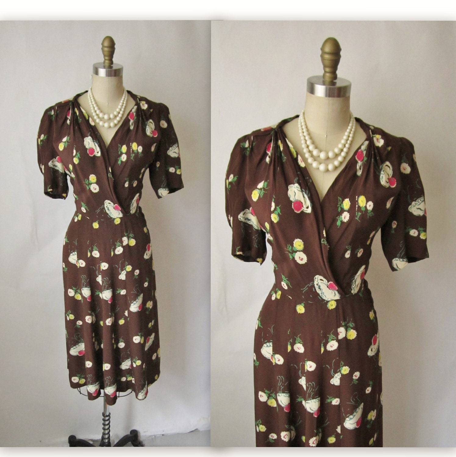 40's Novelty Print Dress // Vintage 1940's Novelty Print Rayon Cocktail Party Evening Dress L