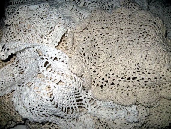 18 Vintage Crocheted Doilies Paris Apartment Cottage Chic