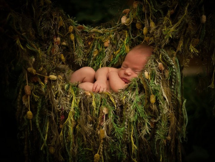 HAMMOCK. Green Newborn Baby Fringe Blanket Photo Prop. 'Verdant' Infant Photography Prop