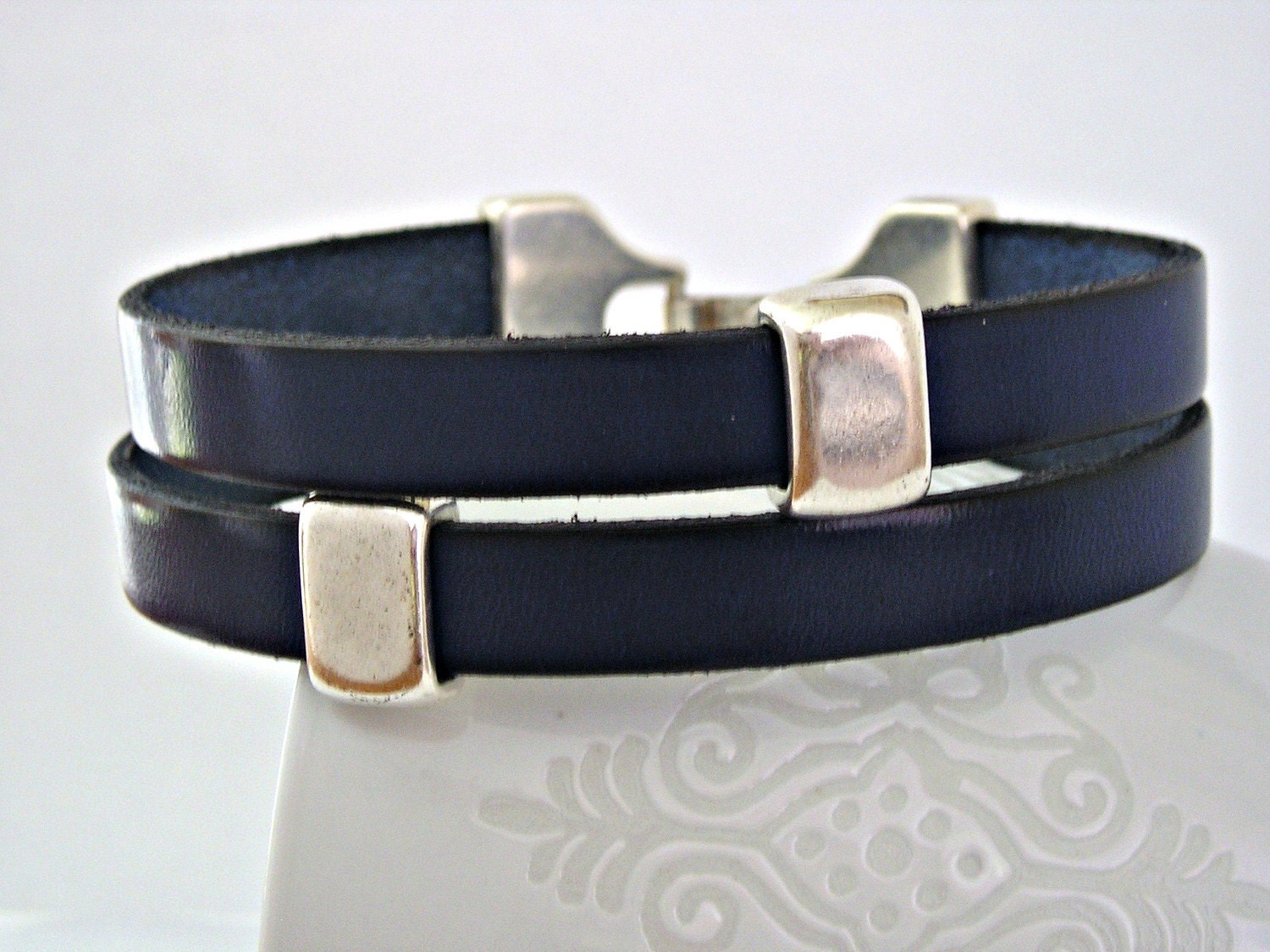 Navy blue double wrapped bracelet with zamak clasp and interpieces