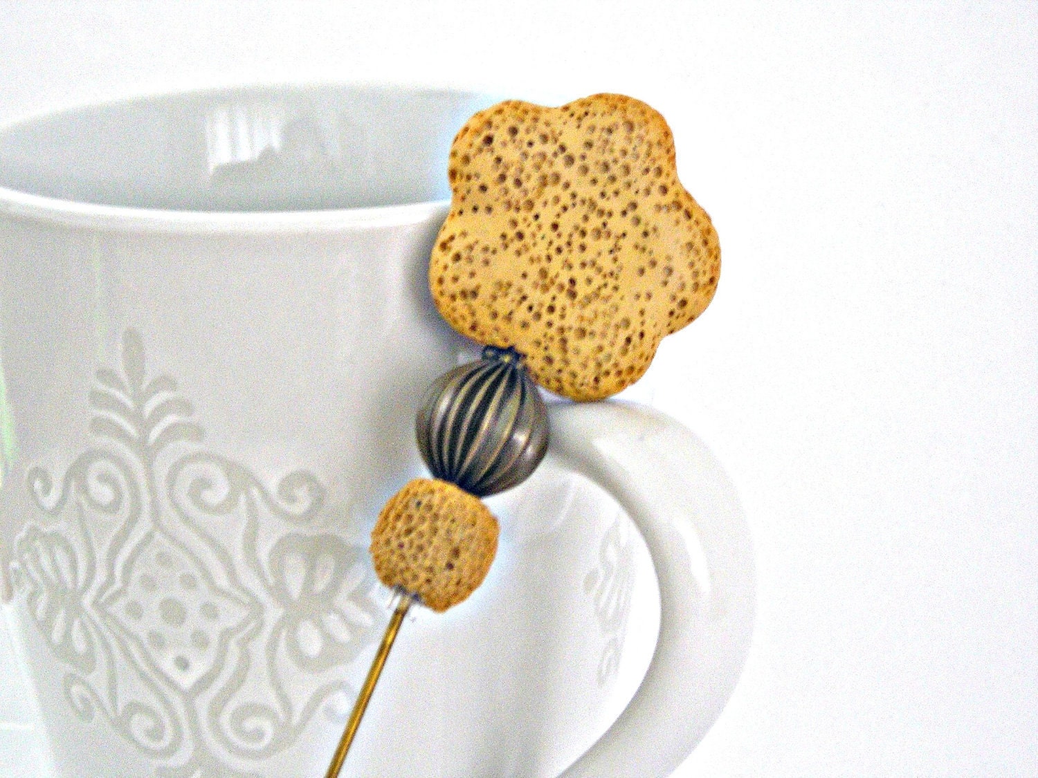 Mustard yellow flower hat pin brooch