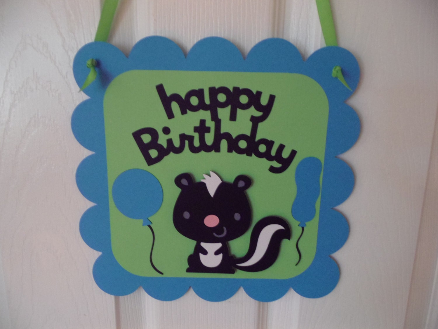 Happy Birthday door sign made of paper by CreativePartyBanners