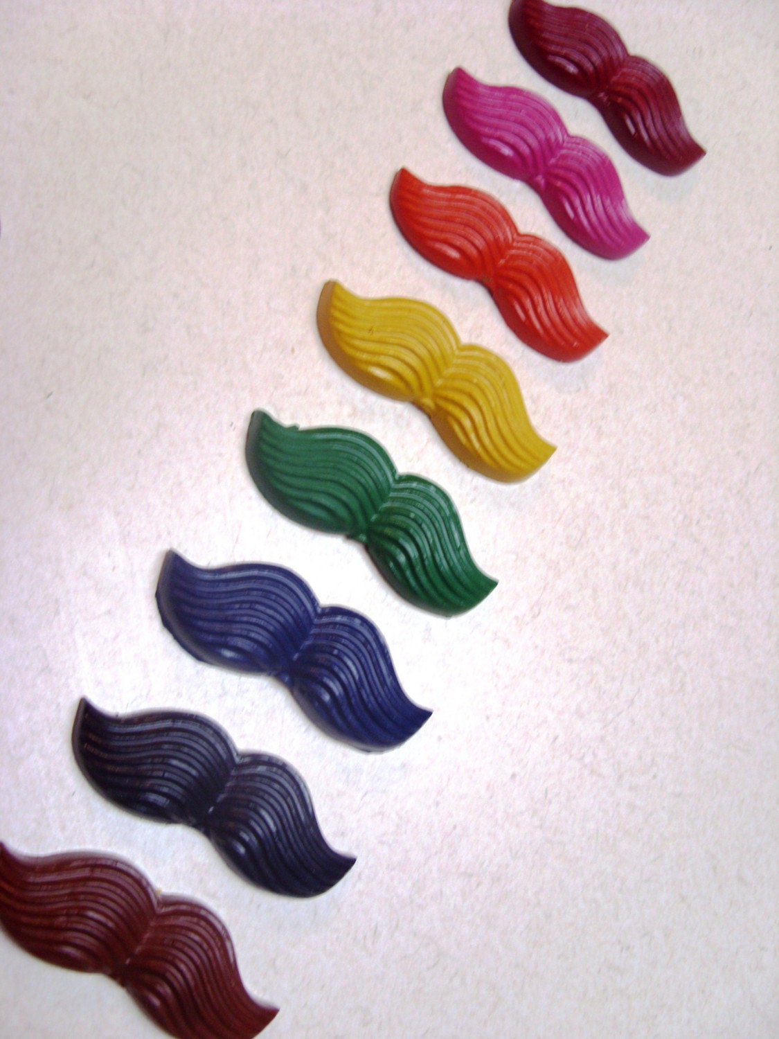 8 Mustache Crayons