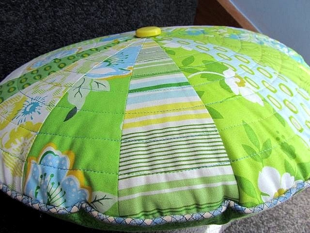 Green round cushion