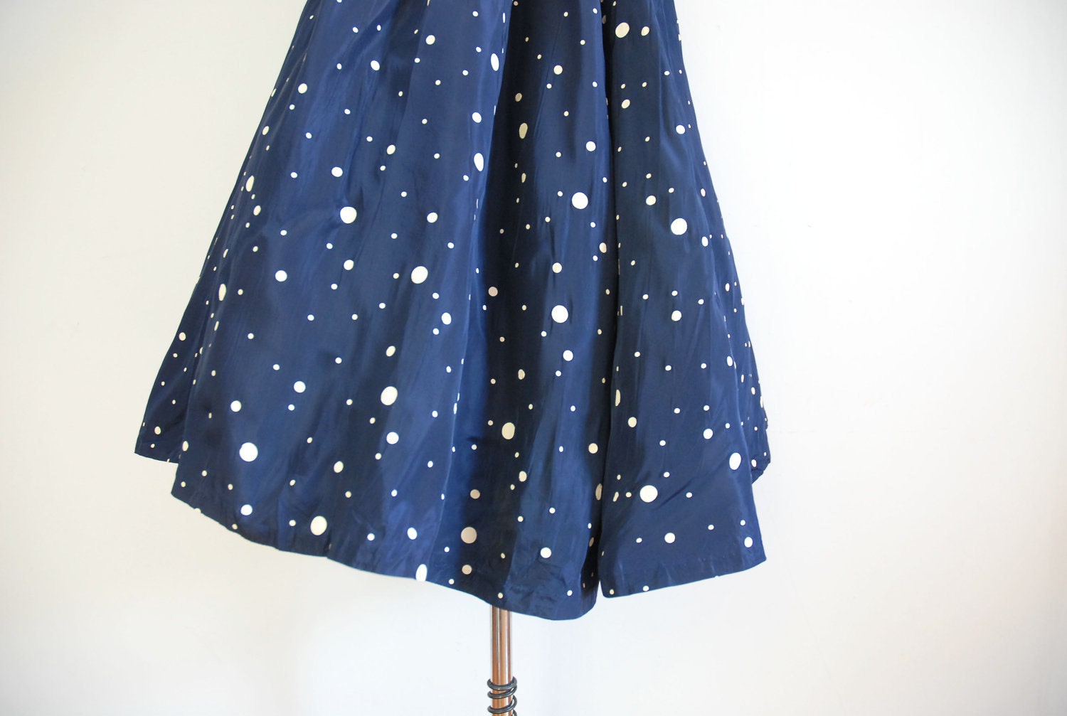 s a l e 1950s Dress / 50s Dotty Dancing Dress / Taffeta