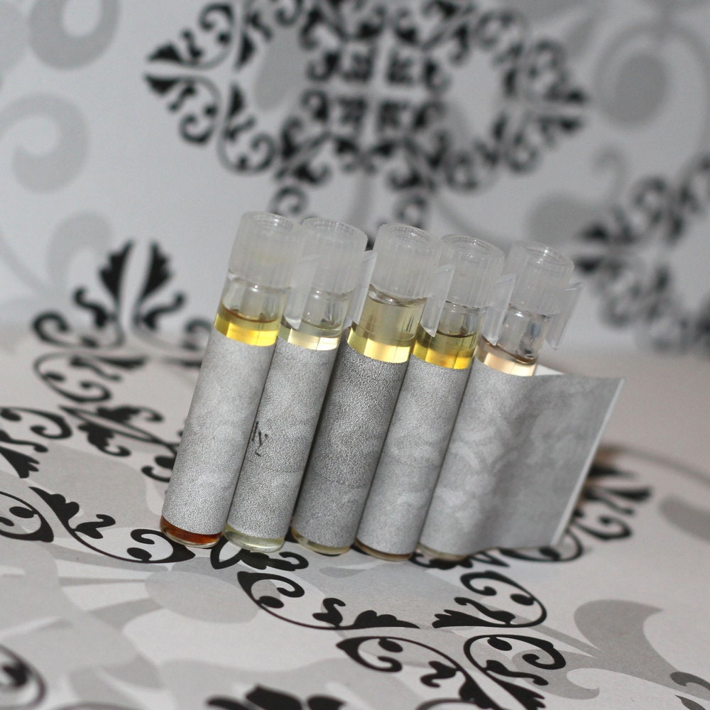 Complete Black Baccara Collection: 64 Vial Master Artisan Perfume Sampler Set