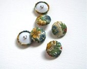 Liberty Print Covered Buttons 22mm tiger animal