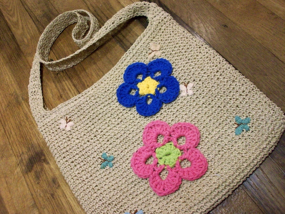 Woven Flower Purse