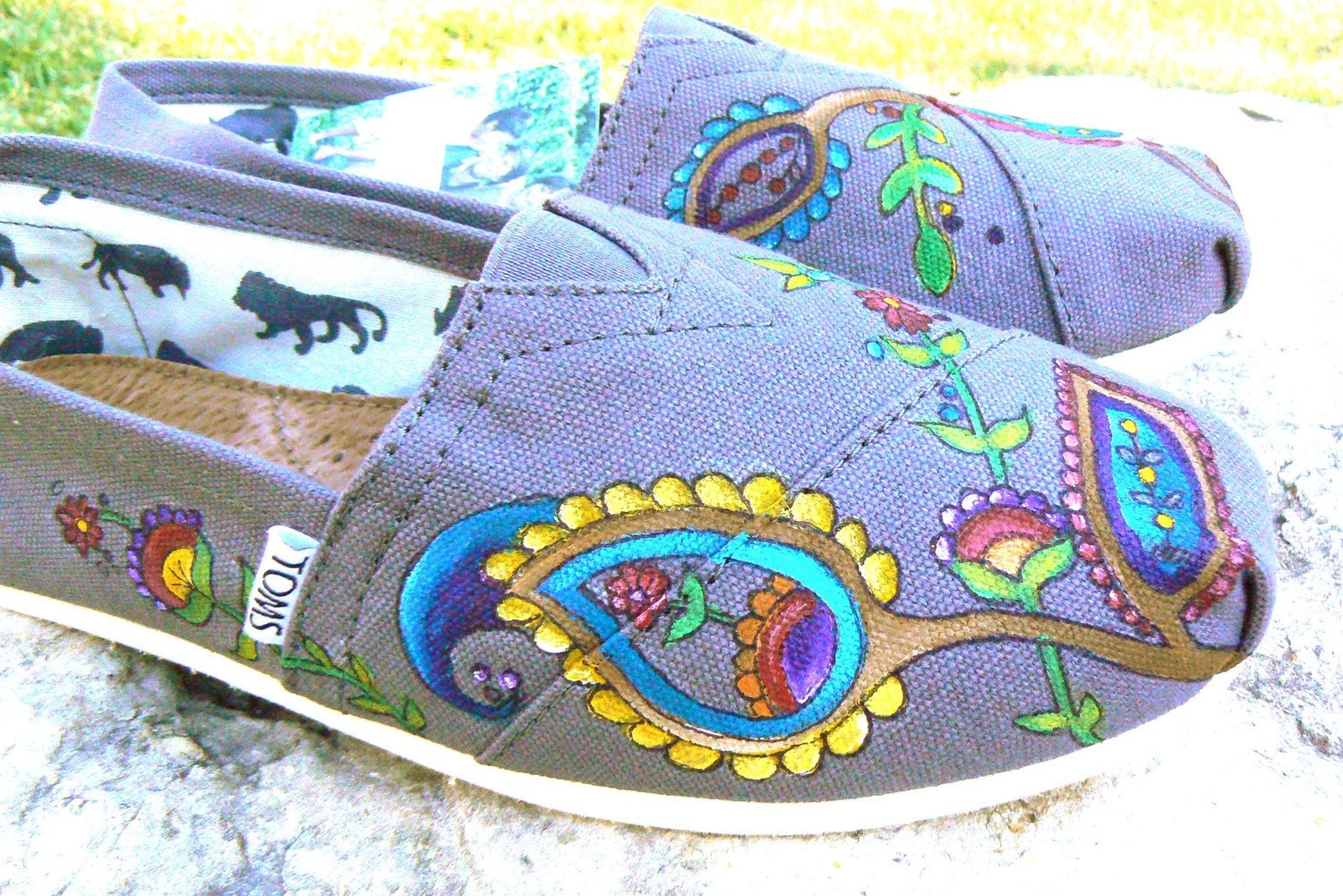 Custom hand painted toms, paisley garden