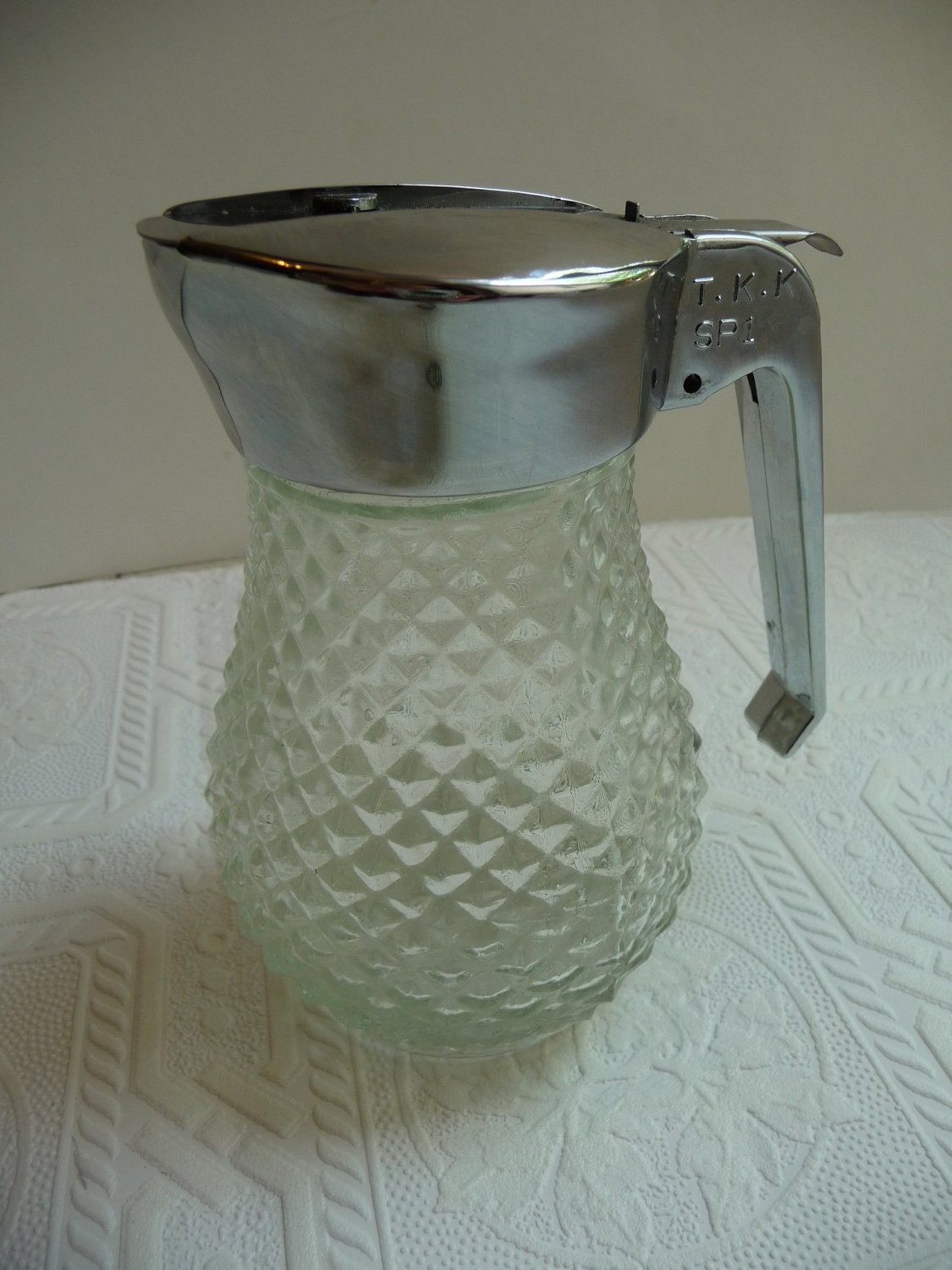 Syrup Pitcher Vintage Syrup Dispenser Honey by TeePeeFullOfCrap