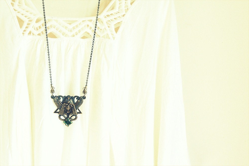 Egyptian Revival Necklace Emerald Jewel & Sphinx