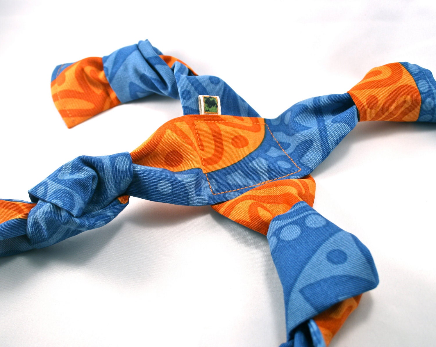 No Stuffing and Squeaker Free Tug Dog Toy - Blue/Orange