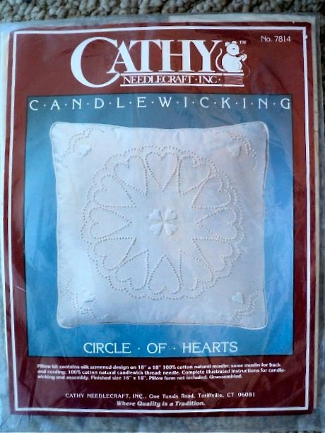 Vintage - Circle of Hearts Candlewicking Pillow Kit - 16" x 16" - Cathy Needlecraft