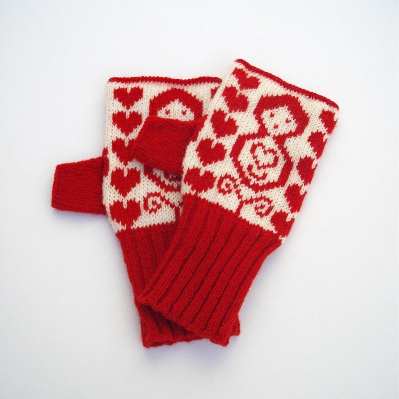 Mini Dolls Design Knitted fairisle handwarmers