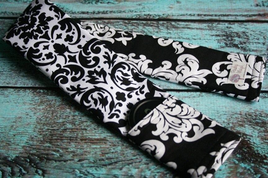 READY TO SHIP - Reversible Camera Strap Cover with Lens Cap Pocket - Black and White Damask