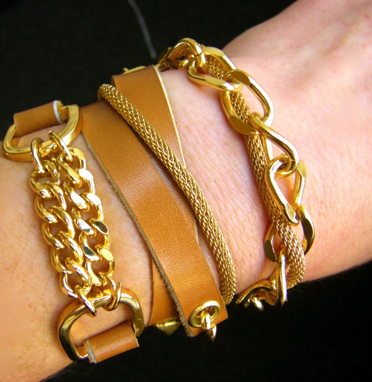Leather Wrap Bracelet THE HALEY In Camel and Gold