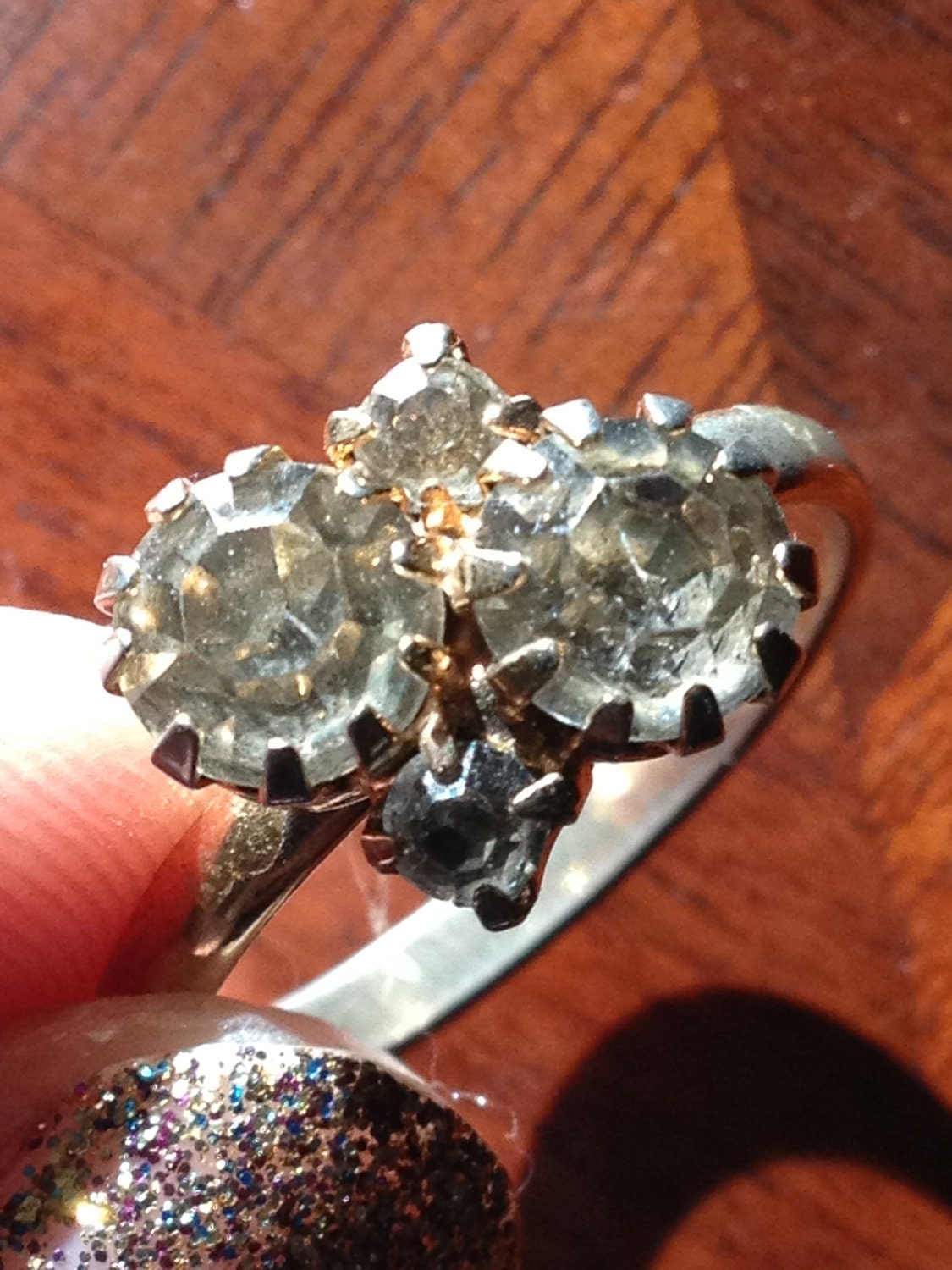 Stunning vintage c. 1960's rhinestone adjustable gold tone ring