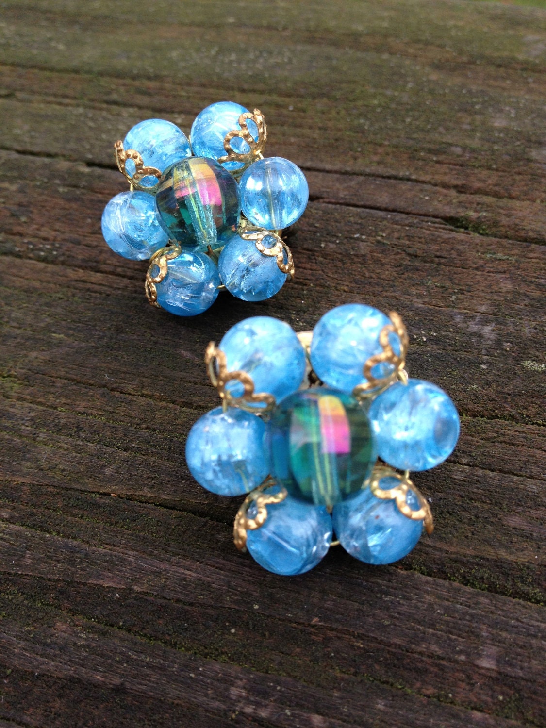 Pretty vintage clip on earrings sea blue with gold tone