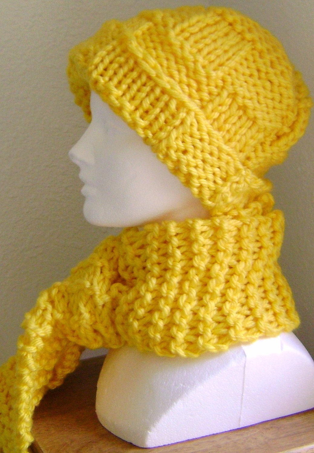 Sunny Yellow hat