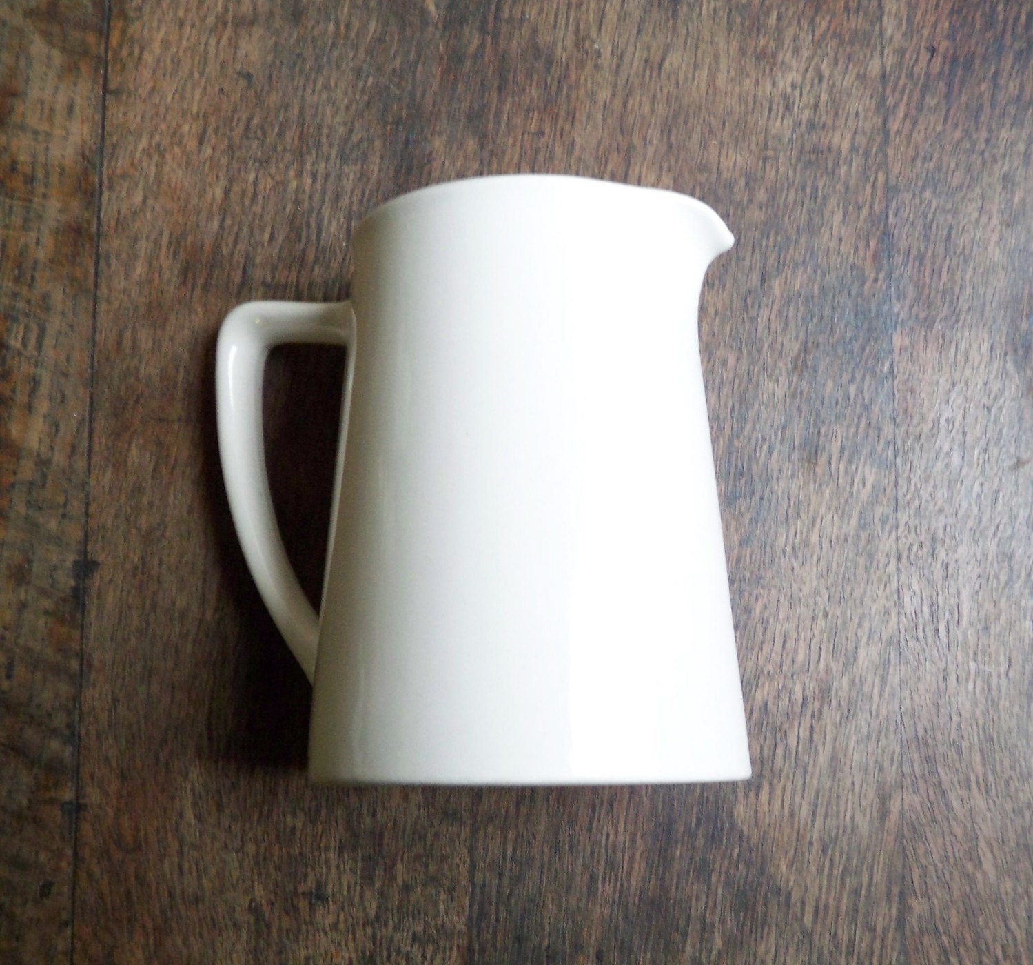 white ridgeway ceramic jug