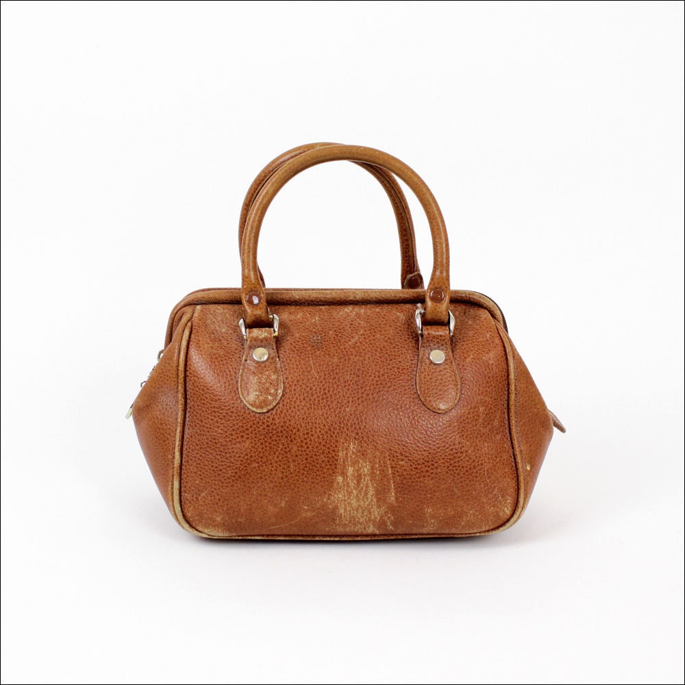 distressed leather mini doctor bag / 1980s liz claiborne