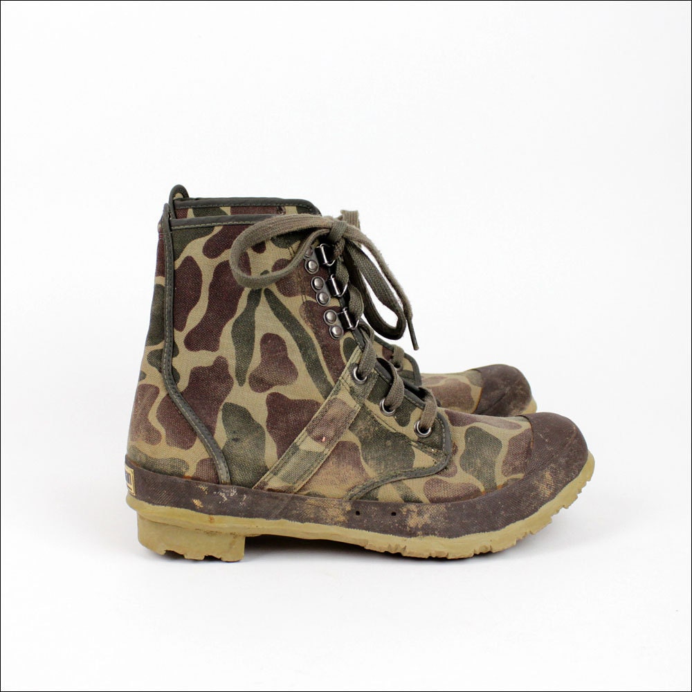 duck boots / Hodgman camouflage swamp boots / mens 9 womens 11