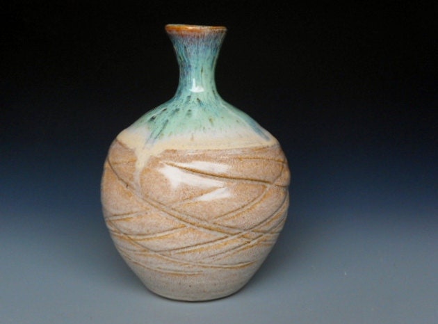Small Vase Green Cream