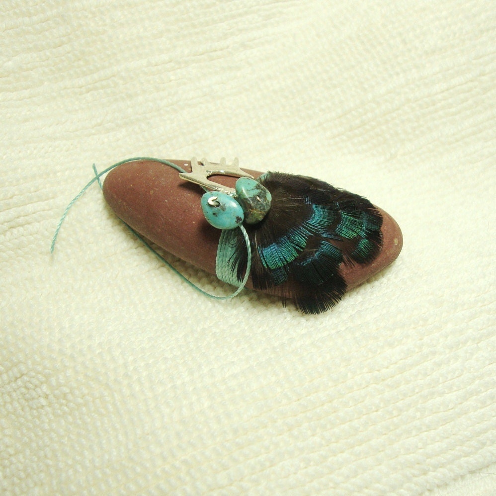 Art Sculpture Spirit Stone SS Charm Turquoise Iridescent Feathers