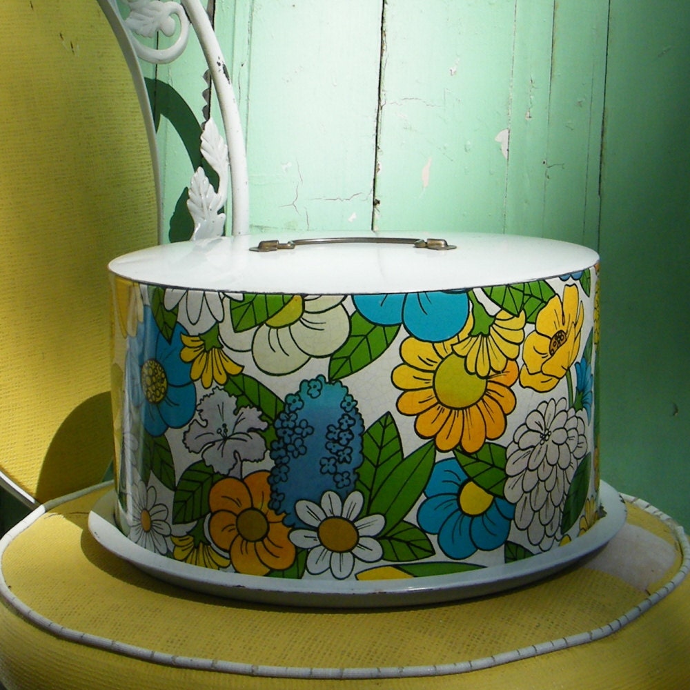 Retro Cake Tin by Ballonoff Mad Men Style